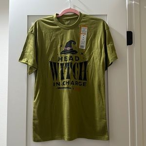 Adult Medium Olive Green Halloween head witch in charge tshirt